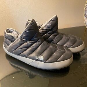 Men The North Face ThermoBall Traction Bootie Slipper Gray/Black Used Sz 10